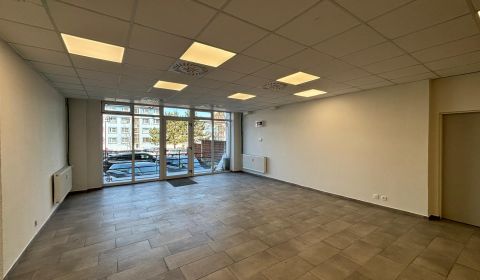 Kiadó Üzlethelység, Üzlethelység, Poprad, Szlovákia