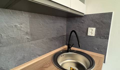 Kiadó 1 szobás lakás, 1 szobás lakás, Komárno, Szlovákia