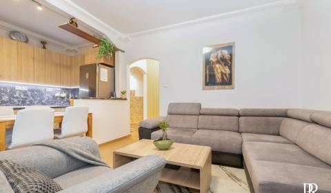 Eladó 2 szobás lakás, 2 szobás lakás, Riazanská, Bratislava - Nové Mes