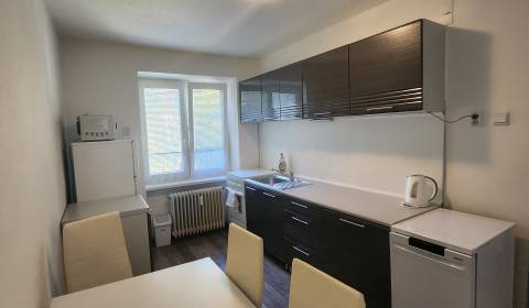 Kiadó 2 szobás lakás, 2 szobás lakás, Štúrovo námestie, Martin, Szlová