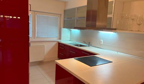 Eladó Családi ház, Családi ház, Gen. L. Svobodu, Pezinok, Szlovákia