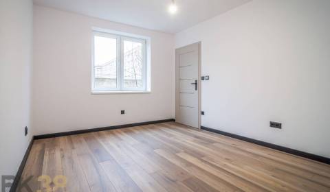 Eladó 2 szobás lakás, 2 szobás lakás, Poprad, Szlovákia