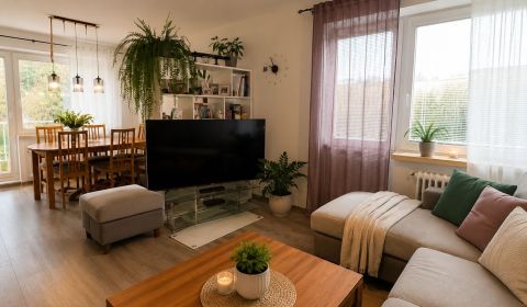 Eladó Családi ház, Családi ház, Kysucké Nové Mesto, Szlovákia