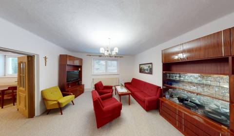 Eladó Családi ház, Családi ház, Topoľčany, Szlovákia