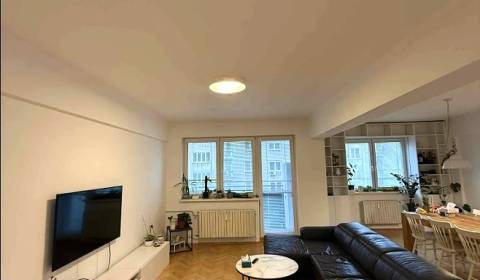 Kiadó 4 szobás lakás, 4 szobás lakás, Blumentálska, Bratislava - Staré