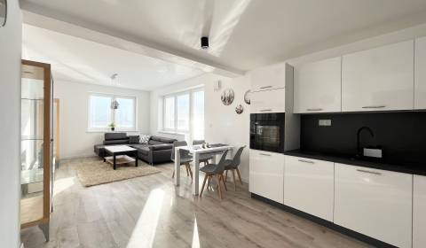 Kiadó 2 szobás lakás, 2 szobás lakás, Kožušnícka, Trenčín, Szlovákia