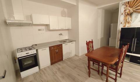 Kiadó 2 szobás lakás, 2 szobás lakás, Nové Zámky, Szlovákia