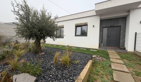 Eladó Családi ház, Családi ház, Tichá, Topoľčany, Szlovákia