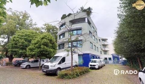 Kiadó Irodahelység, Irodahelység, Piešťany, Szlovákia