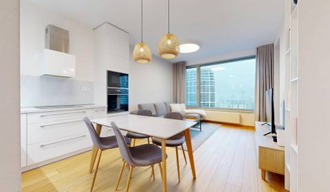 Kiadó 2 szobás lakás, 2 szobás lakás, Čulenova, Bratislava - Staré Mes