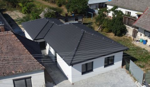 Eladó Családi ház, Családi ház, Strážovská cesta, Piešťany, Szlovákia