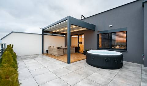 Eladó 3 szobás lakás, 3 szobás lakás, Kožušnícka, Trenčín, Szlovákia