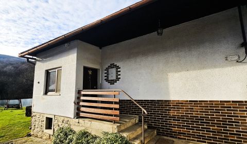Eladó Családi ház, Családi ház, Štóska, Košice-okolie, Szlovákia
