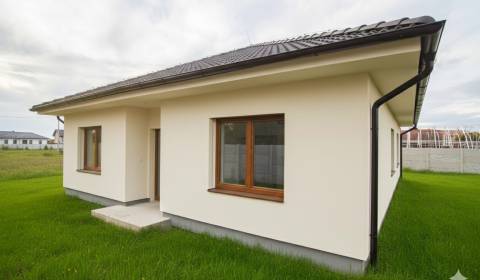 Eladó Családi ház, Családi ház, Nové Zámky, Szlovákia