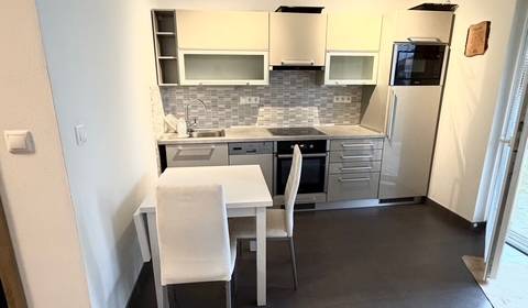 Kiadó 1 szobás lakás, 1 szobás lakás, Rastislavova, Pezinok, Szlovákia