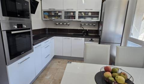 Eladó 3 szobás lakás, 3 szobás lakás, SNP, Skalica, Szlovákia