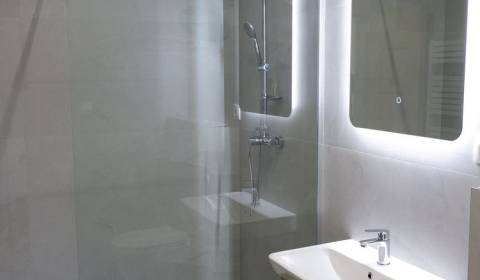 Eladó Családi ház, Családi ház, Nové Zámky, Szlovákia