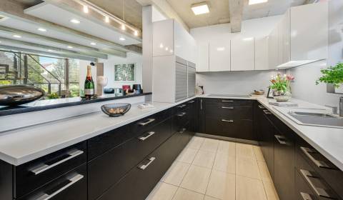 Eladó Villa, Villa, Imelová, Bratislava - Vrakuňa, Szlovákia