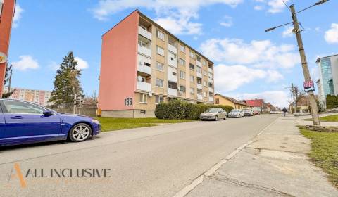 Eladó 3 szobás lakás, 3 szobás lakás, M. R. Štefánika, Partizánske, Sz