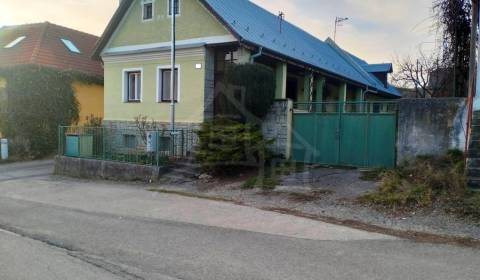 Eladó Családi ház, Családi ház, Trenčín, Szlovákia