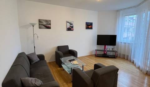 Kiadó 3 szobás lakás, 3 szobás lakás, Kýčerského, Bratislava - Staré M