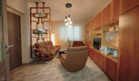 Eladó 3 szobás lakás, 3 szobás lakás, Kalinčiakova, Senica, Szlovákia