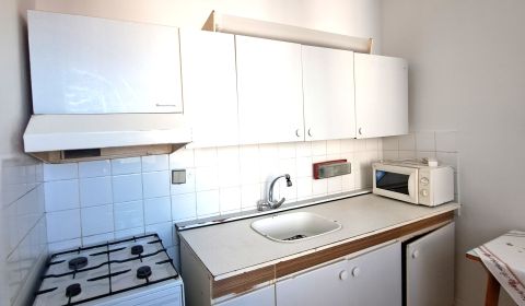 Eladó 4 szobás lakás, 4 szobás lakás, Hornadska, Bratislava - Podunajs