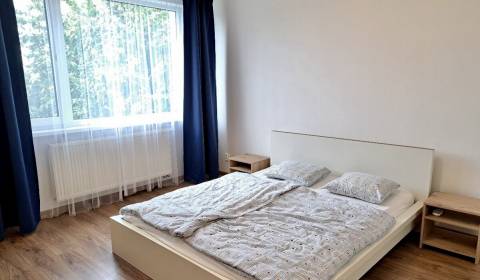 Kiadó 3 szobás lakás, 3 szobás lakás, Bratislava - Vajnory, Szlovákia
