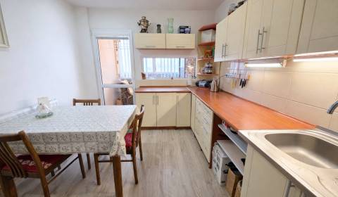 Eladó 3 szobás lakás, 3 szobás lakás, Banská Štiavnica, Szlovákia