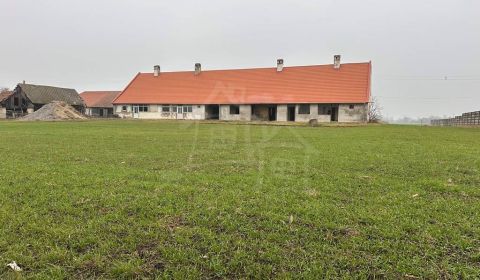 Eladó Családi ház, Családi ház, Komárno, Szlovákia
