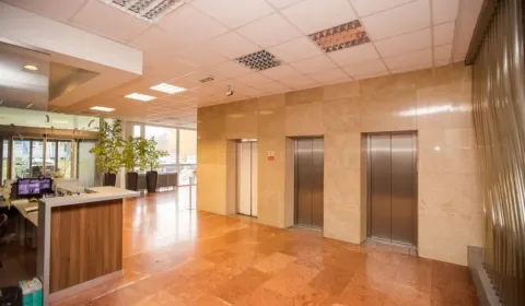 Kiadó Irodahelység, Irodahelység, Drieňová, Bratislava - Ružinov, Szlo