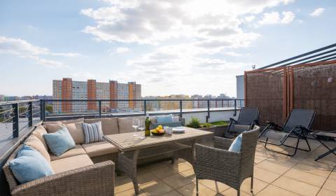 Eladó 2 szobás lakás, 2 szobás lakás, Muchovo nám., Bratislava - Petrž