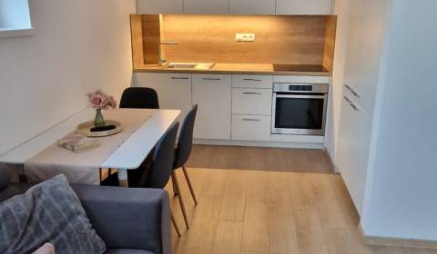 Kiadó 2 szobás lakás, 2 szobás lakás, Hlavná, Trnava, Szlovákia