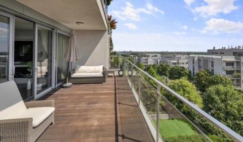 Eladó 4 szobás lakás, 4 szobás lakás, Bratislava - Karlova Ves, Szlová