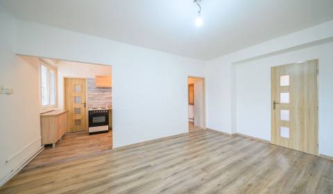 Eladó 2 szobás lakás, 2 szobás lakás, Kukučínova, Lučenec, Szlovákia