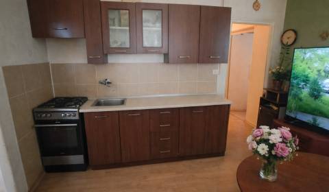 Eladó 2 szobás lakás, 2 szobás lakás, Školská, Zvolen, Szlovákia