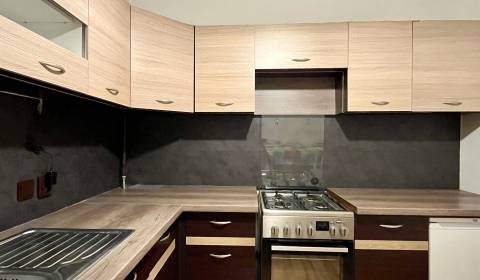 Kiadó 1 szobás lakás, 1 szobás lakás, Miletičova, Bratislava - Ružinov