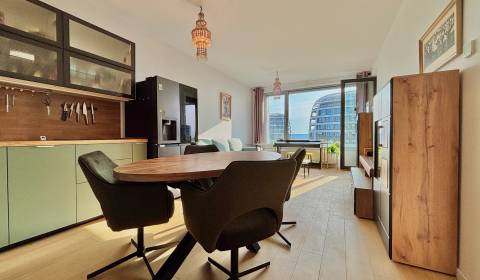 Kiadó 2 szobás lakás, 2 szobás lakás, Bottova, Bratislava - Staré Mest