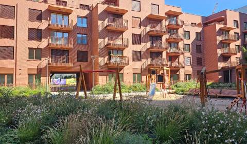 Eladó Garázsok, Garázsok, Košická, Bratislava - Ružinov, Szlovákia