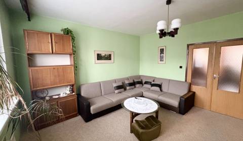 Eladó 4 szobás lakás, 4 szobás lakás, Romanova, Bratislava - Petržalka