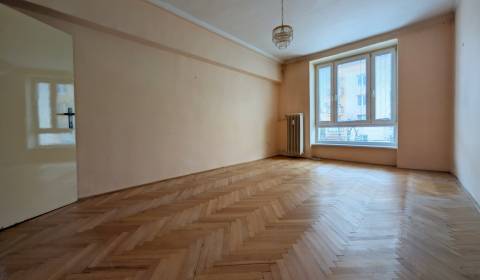 Eladó 2 szobás lakás, 2 szobás lakás, J.Kozáčeka, Zvolen, Szlovákia