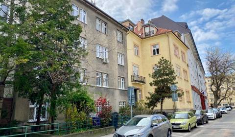 Kiadó 3 szobás lakás, 3 szobás lakás, Šoltésovej, Bratislava - Staré M