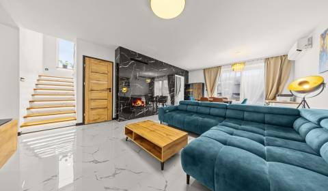 Eladó Családi ház, Családi ház, Kuchyňa, Malacky, Szlovákia