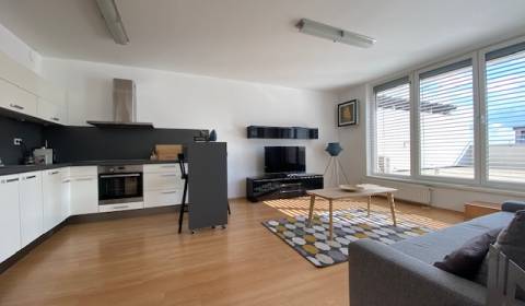 Kiadó 2 szobás lakás, 2 szobás lakás, Na Zlatej nohe, Bratislava - Nov