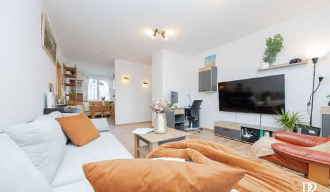 Eladó 3 szobás lakás, 3 szobás lakás, Nejedlého, Bratislava - Dúbravka