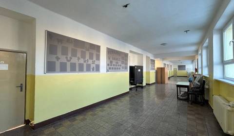 Kiadó Üzlethelység, Üzlethelység, Poprad, Szlovákia