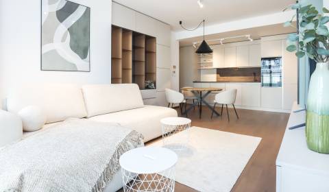 Kiadó 2 szobás lakás, 2 szobás lakás, Pribinova, Bratislava - Staré Me