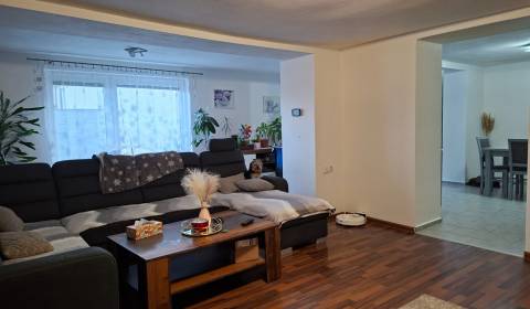 Eladó Családi ház, Családi ház, Žitavce, Nitra, Szlovákia