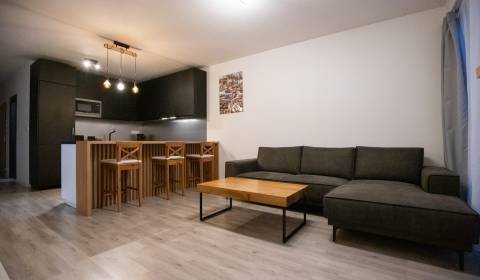 Kiadó 3 szobás lakás, 3 szobás lakás, Bystrická, Bratislava - Devínska