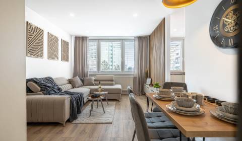 Eladó 4 szobás lakás, 4 szobás lakás, Uralská, Košice - Nad Jazerom, S